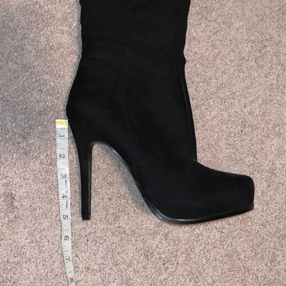 NWOB Over the knee boots - Picture 4 of 6